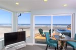 View Pointe, Gorgeous Beachfront Views with Floor-to-Ceiling Windows